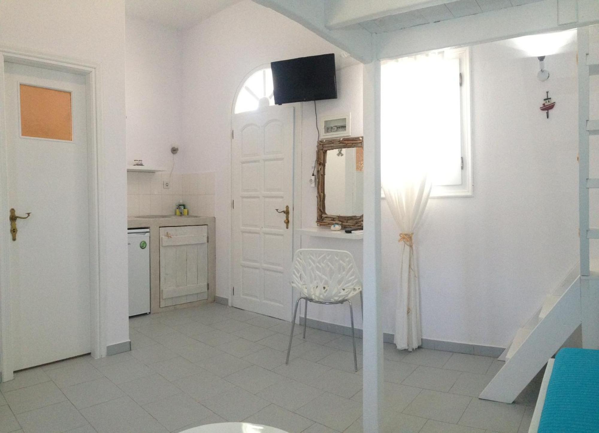 باروس Niriides Studios المظهر الخارجي الصورة
